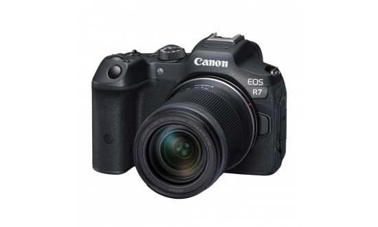 CANON EOS R7 + RF-S 18-150 mm f/3,5-6,3 IS STM
