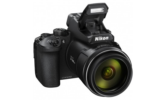 NIKON COOLPIX P950