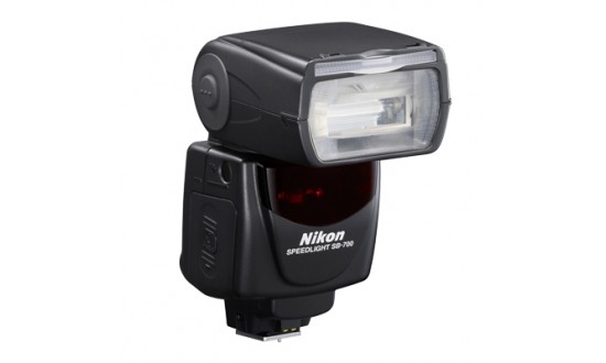 NIKON SB-700 FLASH