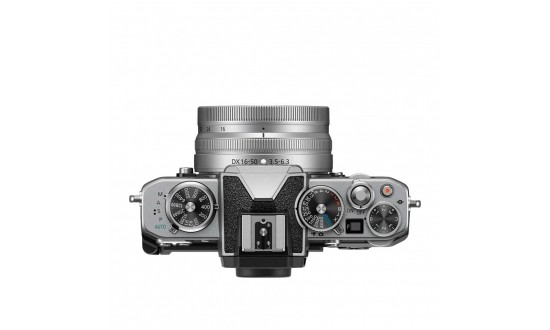 NIKON Z fc + Z DX 16-50 mm f/3,5-6,3 VR Silver