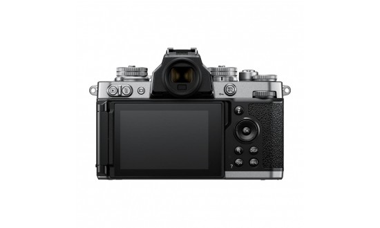 NIKON Zfc + Z DX 16-50 mm f/3,5-6,3 VR Silver